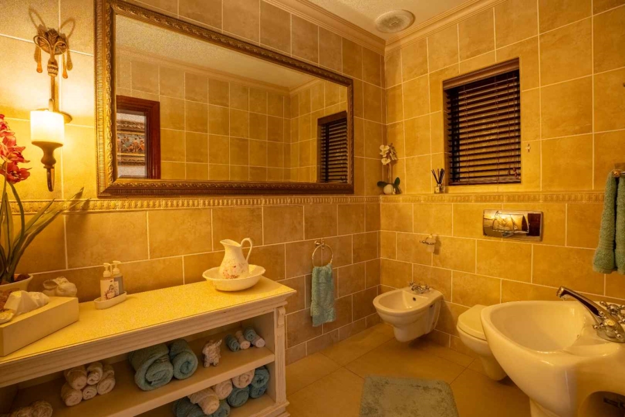 4 Bedroom Property for Sale in Croydon Western Cape